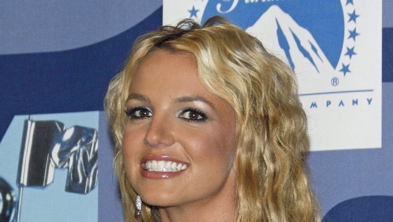 Britney Spears erhält einen Bambi. Britney Spears erhält einen Bambi.