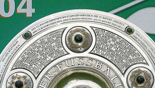 Ein Bayern-Sieg gegen Bremen - es wäre bereits die halbe Miete, die halbe Meisterschale Ein Bayern-Sieg gegen Bremen - es wäre bereits die halbe Miete, die halbe Meisterschale