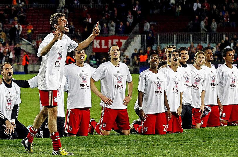 &bdquo;Ich habe nicht das Gefühl, dass sich davor 
irgendwer in die Hosen scheißt&ldquo;, sagte Thomas Müller angesprochen 
auf das &bdquo;Finale dahoam&ldquo; gegen den FC Chelsea im vergangen Jahr.