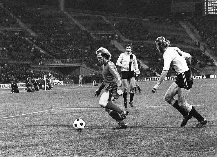 111 Treffer waren Uli Hoeneß vergönnt, und das, obwohl er mit 27 seine Karriere schon beenden musste.