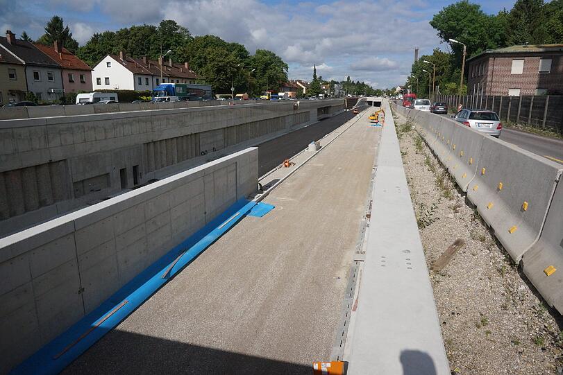 Am Luise-Kiesselbachplatz wird der Verkehr in den Tunnel abgeleitet. Oben drauf ist dann Platz zum Erholen.