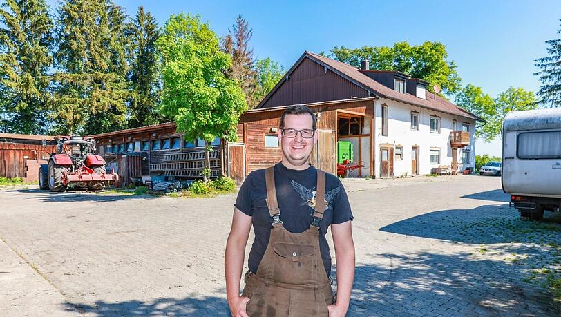Als öffentlich wurde, dass die Stadt ihn womöglich enteignet, um ein Neubaugebiet zu bauen, hat Grünwald seine Kühe und Bullen verkauft. Als öffentlich wurde, dass die Stadt ihn womöglich enteignet, um ein Neubaugebiet zu bauen, hat Grünwald seine Kühe und Bullen verkauft.