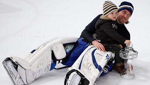 Sebastian Elwing mit Sohn Lenny. Sebastian Elwing mit Sohn Lenny.