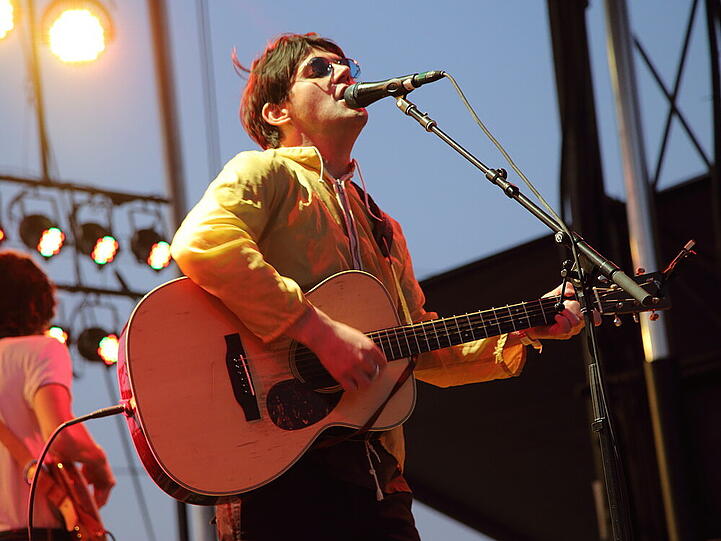 Conor Oberst bei einem Festivalauftritt im Mai