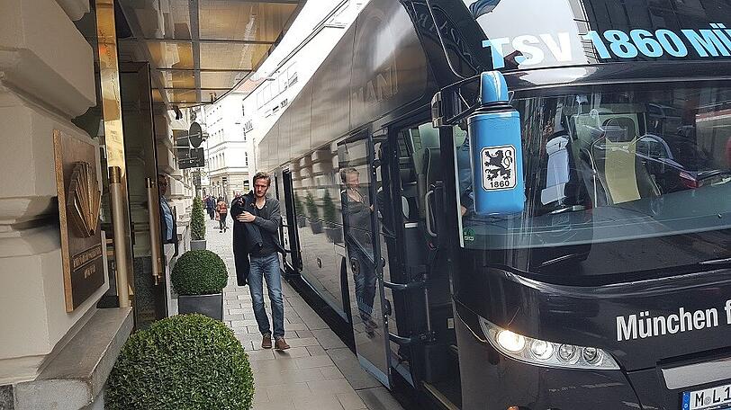 Der Investor lädt zum Mittagessen ein: Am Mittwoch speisten die Löwen um Trainer Benno Möhlmann und Kapitän Christopher Schindler ins Hasan Ismaiks Münchner Stammhotel - dem vornehmen Mandarin Oriental in der Neuturmstraße.