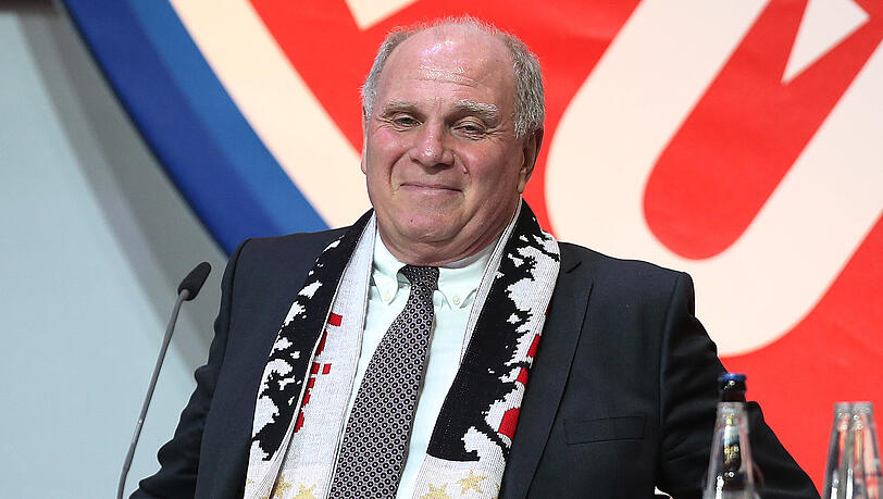 65 Jahre alt - und mehr denn je ein Lautsprecher: Bayern-Präsident Uli Hoeneß. 65 Jahre alt - und mehr denn je ein Lautsprecher: Bayern-Präsident Uli Hoeneß.