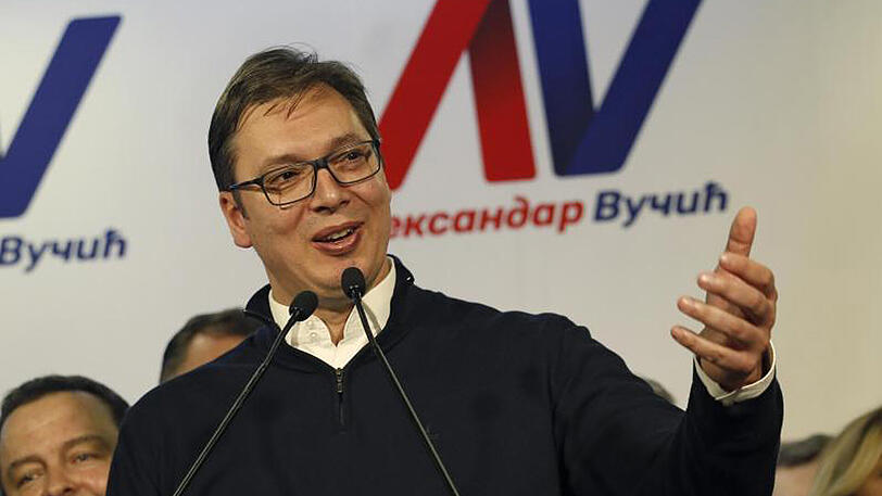 Aleksandar Vucic, nachdem er sich zum Sieger der Präsidentenwahl erklärt hat.