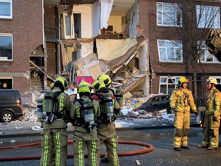 Das Haus ist akut einsturzgefährdet.