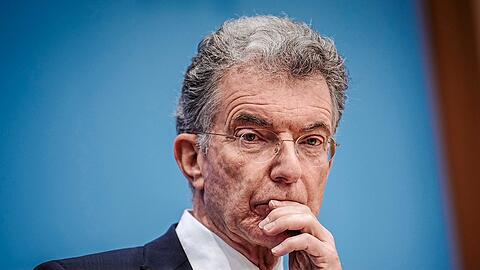 "Seit Jahren sagen wir, dass Europa mehr Verantwortung übernehmen muss, aber wir haben die Dinge schleifen lassen", kritisiert Christoph Heusgen im AZ-Interview.