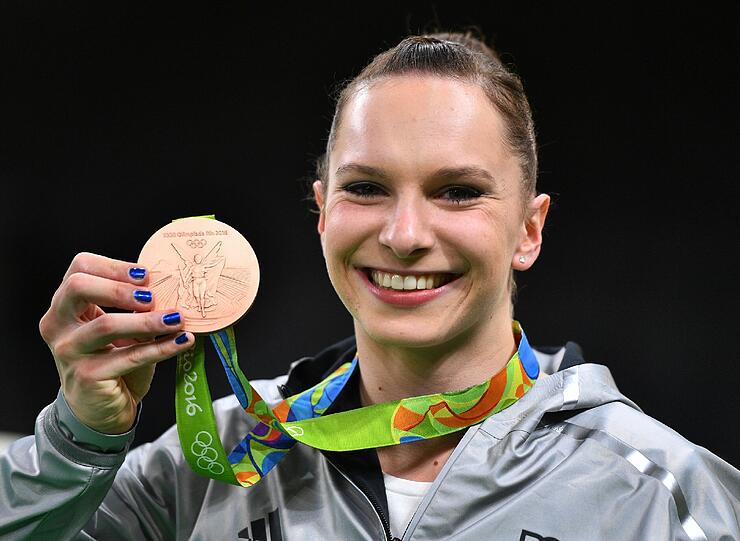 Nach 28 Jahren holte Turnerin Sophie Scheder wieder eine Medaille für Deutschland am Stufenbarren.