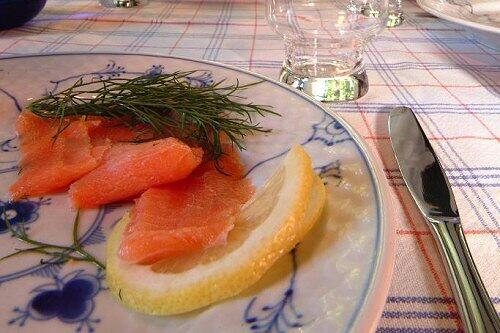 Greenpeace rät Umweltbewussten vom Lachs-Verzehr ab
