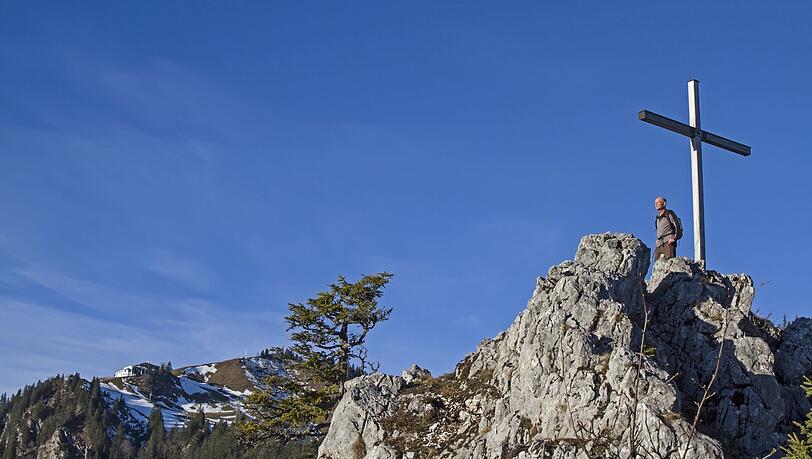Am Schluss muss man noch ein bisschen kraxeln. Am Schluss muss man noch ein bisschen kraxeln.