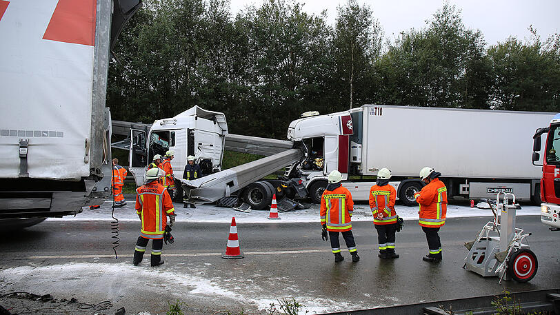 Die Bilder vom spektakulären Unfall auf der A9.