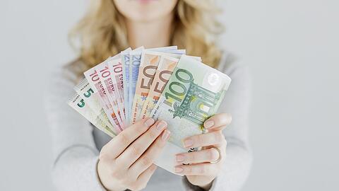 Im Jahr 2022 können Sie noch Steuern sparen. (Symbolbild)