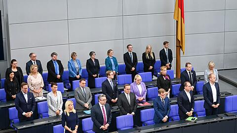 Bundesregierung und Abgeordnete erinnerten an die Opfer.