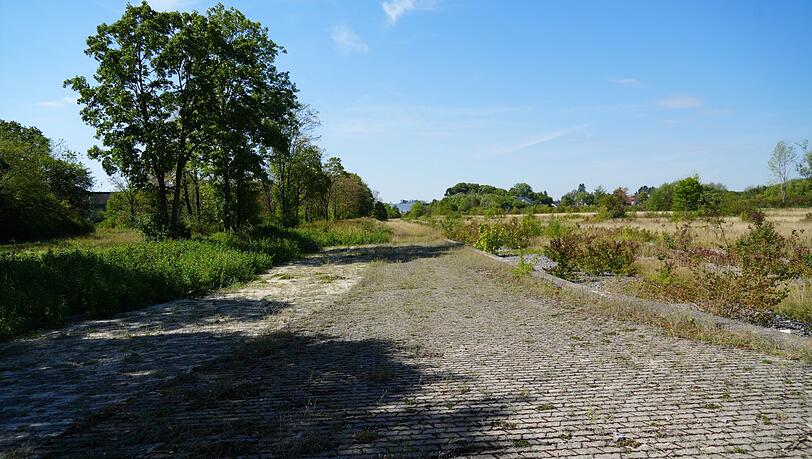 Vor ein paar Jahren hat die AZ sich auf dem ehemaligen Militärgelände umgeschaut. Vor ein paar Jahren hat die AZ sich auf dem ehemaligen Militärgelände umgeschaut.