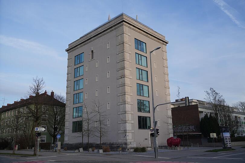 Für fast 13 Millionen Euro LuxusPenthouse in Münchner Hochbunker frei