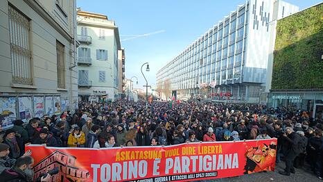 Die Proteste richteten sich gegen die R&auml;umung eines linken Kulturzentrums.