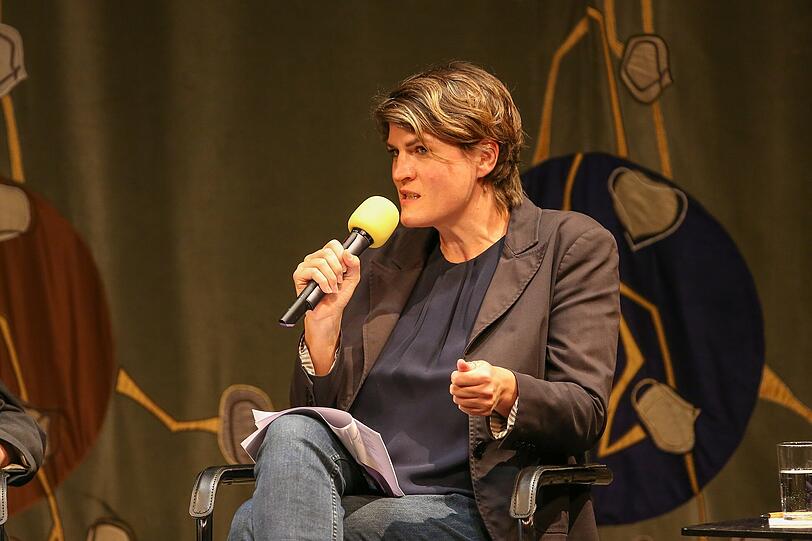 &bdquo;Unsere Diskussionen über das Fundament
Europas waren zu kurz. Wir müssen sie wieder führen, damit Europa nicht wieder in einzelne Staaten zerfällt.&ldquo;
Landtagsabgeordnete Claudia Stamm (Grüne).