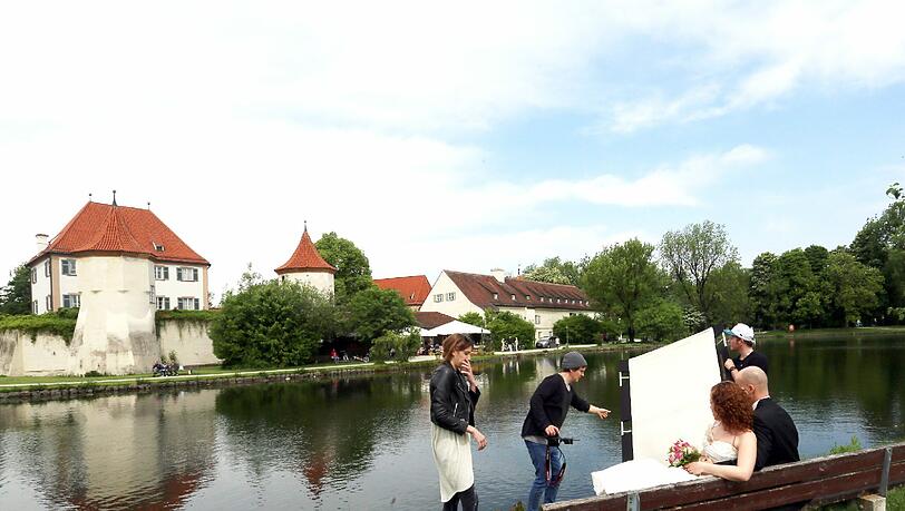 Lohnt sich: ein Spaziergang zum Schloss Blutenburg. Lohnt sich: ein Spaziergang zum Schloss Blutenburg.
