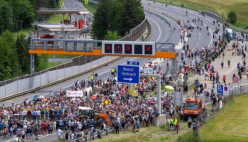 Ende Mai war mitten wegen einer Demo die Brenner-Autobahn von morgens bis abends gesperrt. (Archivfoto) Ende Mai war mitten wegen einer Demo die Brenner-Autobahn von morgens bis abends gesperrt. (Archivfoto)