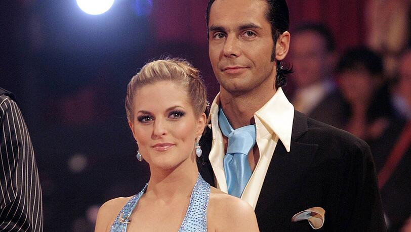 Nadja Benaissas No-Angels-Kollegin Sandy Mölling bei "Let's Dance" im Jahr 2006 neben ihrem Tanzpartner Roberto Albanese. Wie wird Benaissa in der RTL-Show abschneiden? Nadja Benaissas No-Angels-Kollegin Sandy Mölling bei "Let's Dance" im Jahr 2006 neben ihrem Tanzpartner Roberto Albanese. Wie wird Benaissa in der RTL-Show abschneiden?