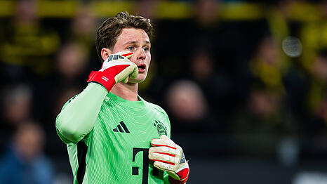 Jonas Urbig hat sich verletzt.