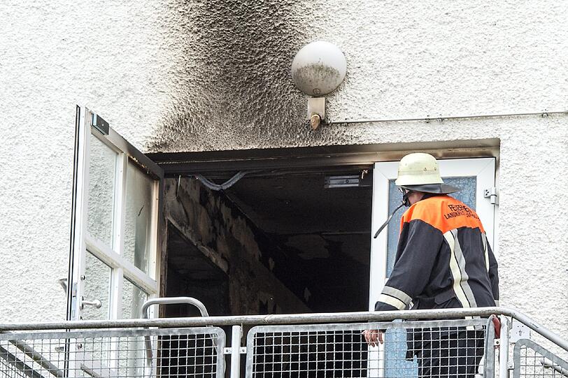 Feuer in einer Klinik in Mainkofen: Ein Patient kam bei dem Brand ums Leben. Die Bilder.
