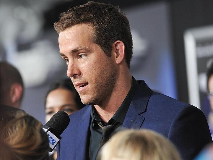 Ryan Reynolds ist bald als Hautpflege-Model unterwegs