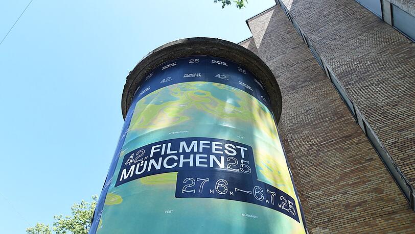 Das Filmfest München wird feierlich eröffnet und zeigt bis zum 6. Juli mehr als 160 Filme und Serien aus aller Welt.