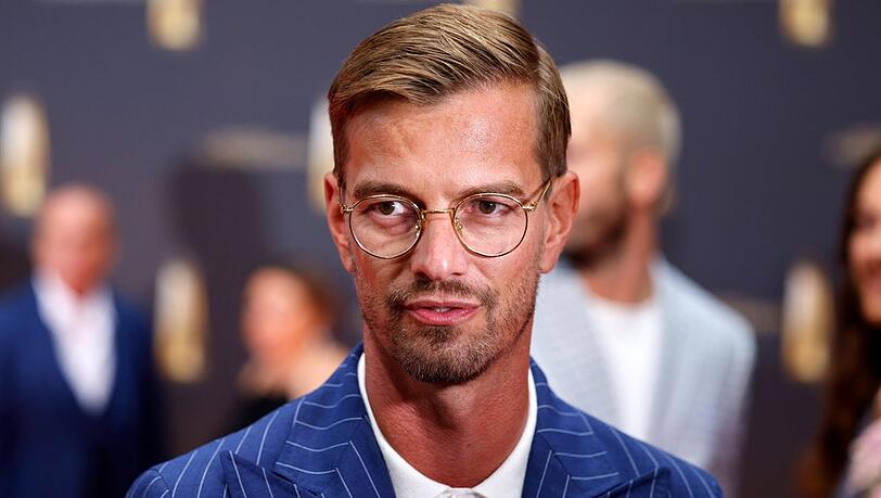 In "Joko Winterscheidt Presents: The World's Most Dangerous Show" erforscht der TV-Star die Effekte der Klimakrise.