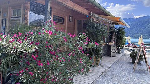 Der Kiosk Lauber Beach. Vom Schlierseer Bahnhof aus erreicht man ihn in wenigen Minuten zu Fu&szlig;.