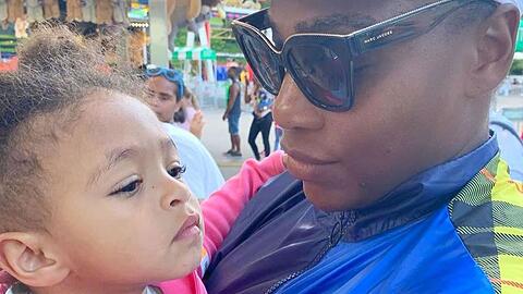 Serena Williams und Tochter Alexis Olympia auf dem Rummel