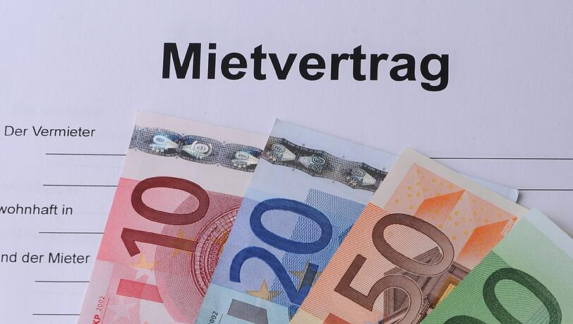 Mit diesem Vertrag ist das Mietverhältnis besiegelt. Mit diesem Vertrag ist das Mietverhältnis besiegelt.