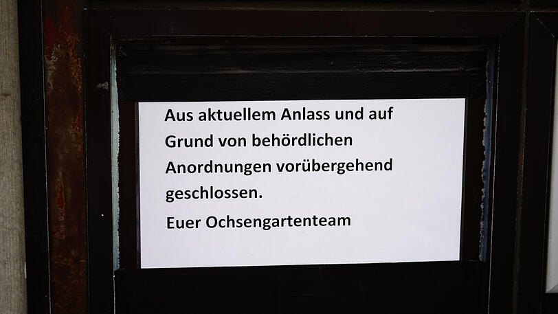 Schild am Eingang.