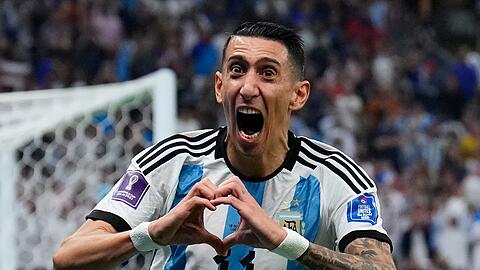 Ángel Di María jubelt über seinen Treffer zum 2:0 für die Argentinier.