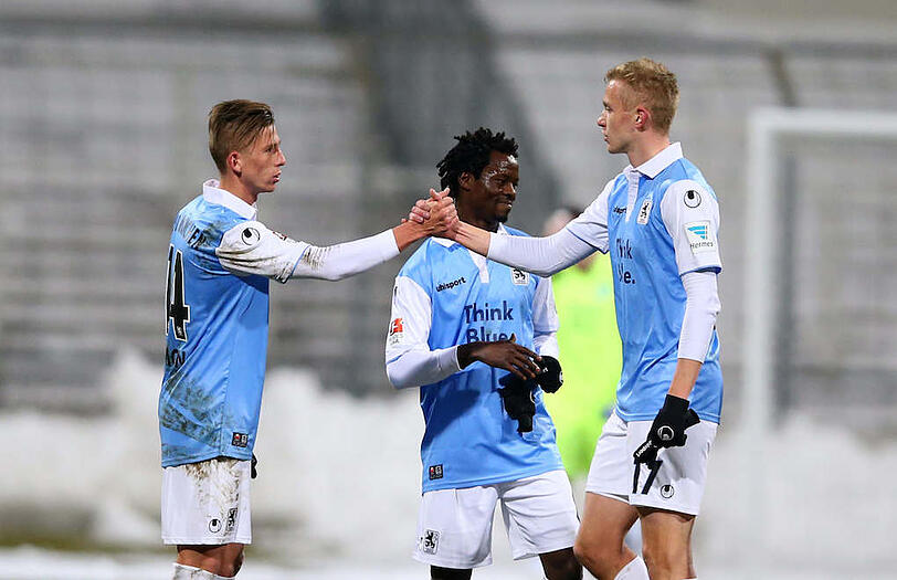 Der TSV 1860 testete am 3. Februar 2015 gegen die SpVgg Unterhaching im Grünwalder Stadion. Die Löwen gewannen 2:1 (1:0).