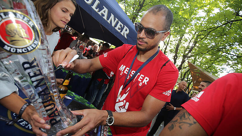 Weitere Impressionen von der Meisterfeier der Bayern-Basketballer am Nockherberg.