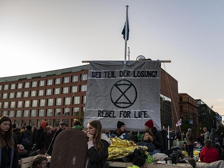 Seit Anfang der Woche finden in Berlin verschiedene Aktionen der Gruppe Extinction Rebellion statt.