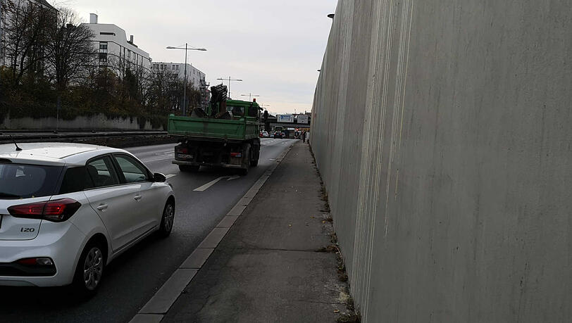 Die bedrohliche Radlstelle am Brudermühltunnel. Die bedrohliche Radlstelle am Brudermühltunnel.