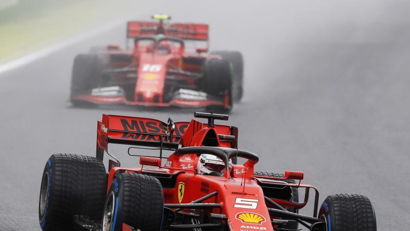 Fuhr Tagesbestzeit vor seinem Teamkollegen: Sebastian Vettel (vorn) vor Charles Leclerc. Fuhr Tagesbestzeit vor seinem Teamkollegen: Sebastian Vettel (vorn) vor Charles Leclerc.