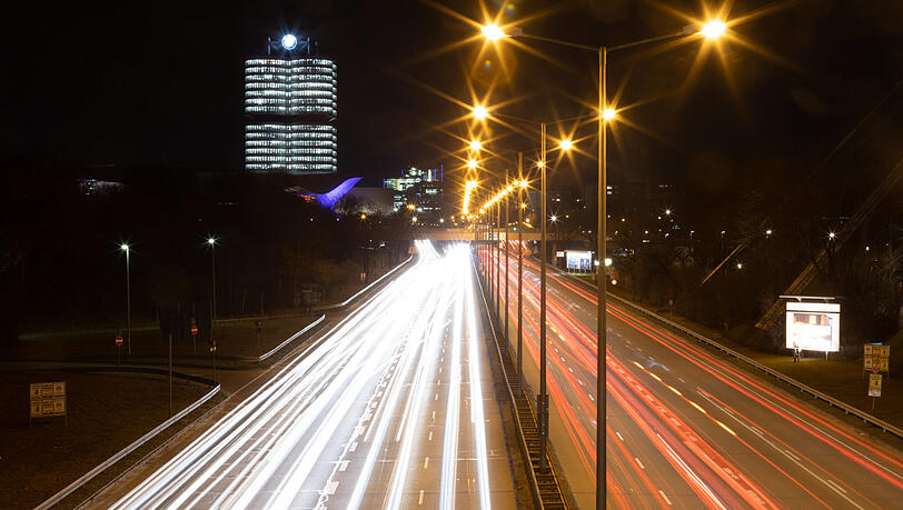Auch auf dem Mittleren Ring dürfen bald keine Euro-4-Diesel mehr fahren. Bei Verstößen droht ein Bußgeld von 100 Euro. Doch es gibt Ausnahmen.