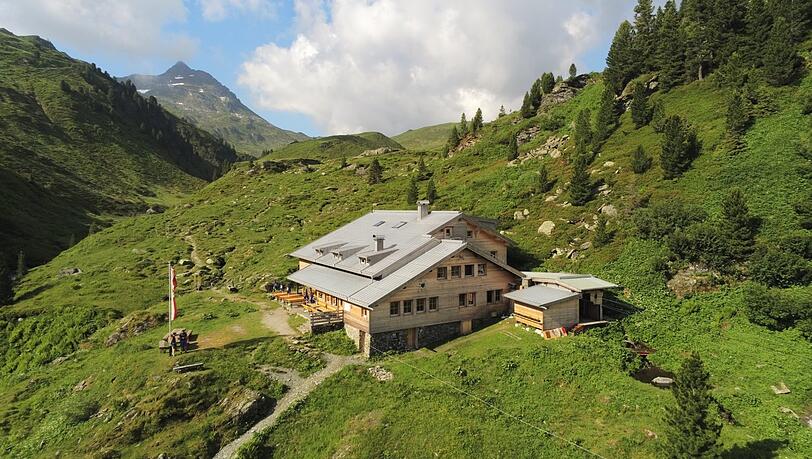 Die Neue Bamberger Hütte in den Kitzbühler Alpen.