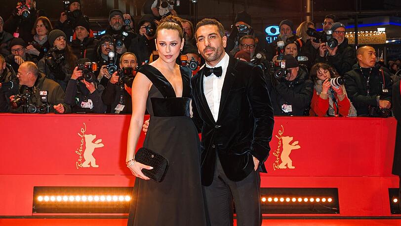 Jessica Riso und Elyas M'Barek auf der Berlinale 2025. Jessica Riso und Elyas M'Barek auf der Berlinale 2025.