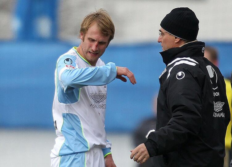 Daniel Bierofka (links).