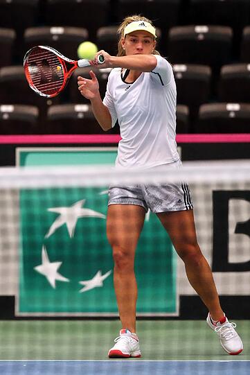 Der Hype um Australian-Open-Siegerin Angelique Kerber ist auch bei der Vorbereitung aufs Fed-Cup-Spiel gegen die Schweiz deutlich spürbar. Die Bilder.