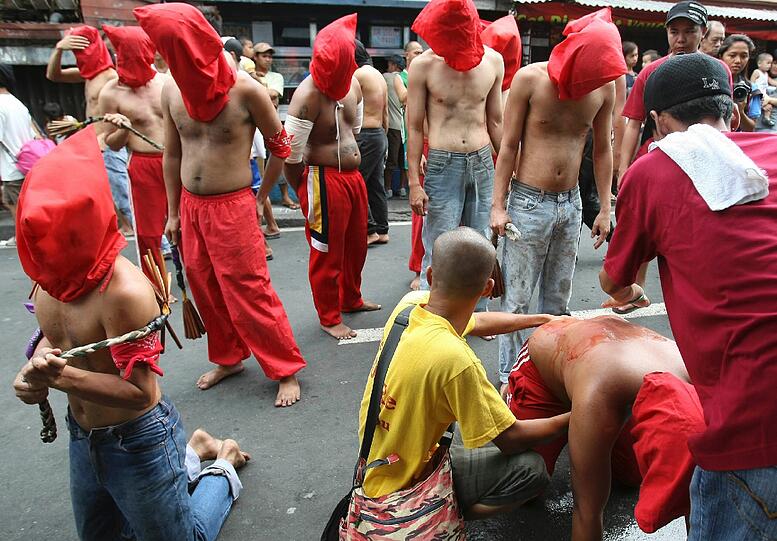 Die Bilder von den blutigen Passionsspielen auf den Philippinen.