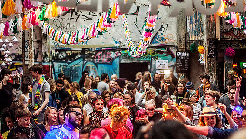Bunte Party für Frühaufsteher: "Morning Gloryville" in Berlin Bunte Party für Frühaufsteher: "Morning Gloryville" in Berlin