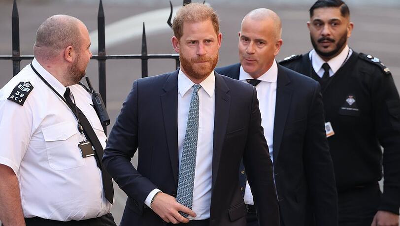 Prinz Harry hat sich in London gezeigt.