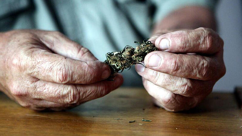 Viele Menschen hatten lange Vorbehalte gegen Cannabis.